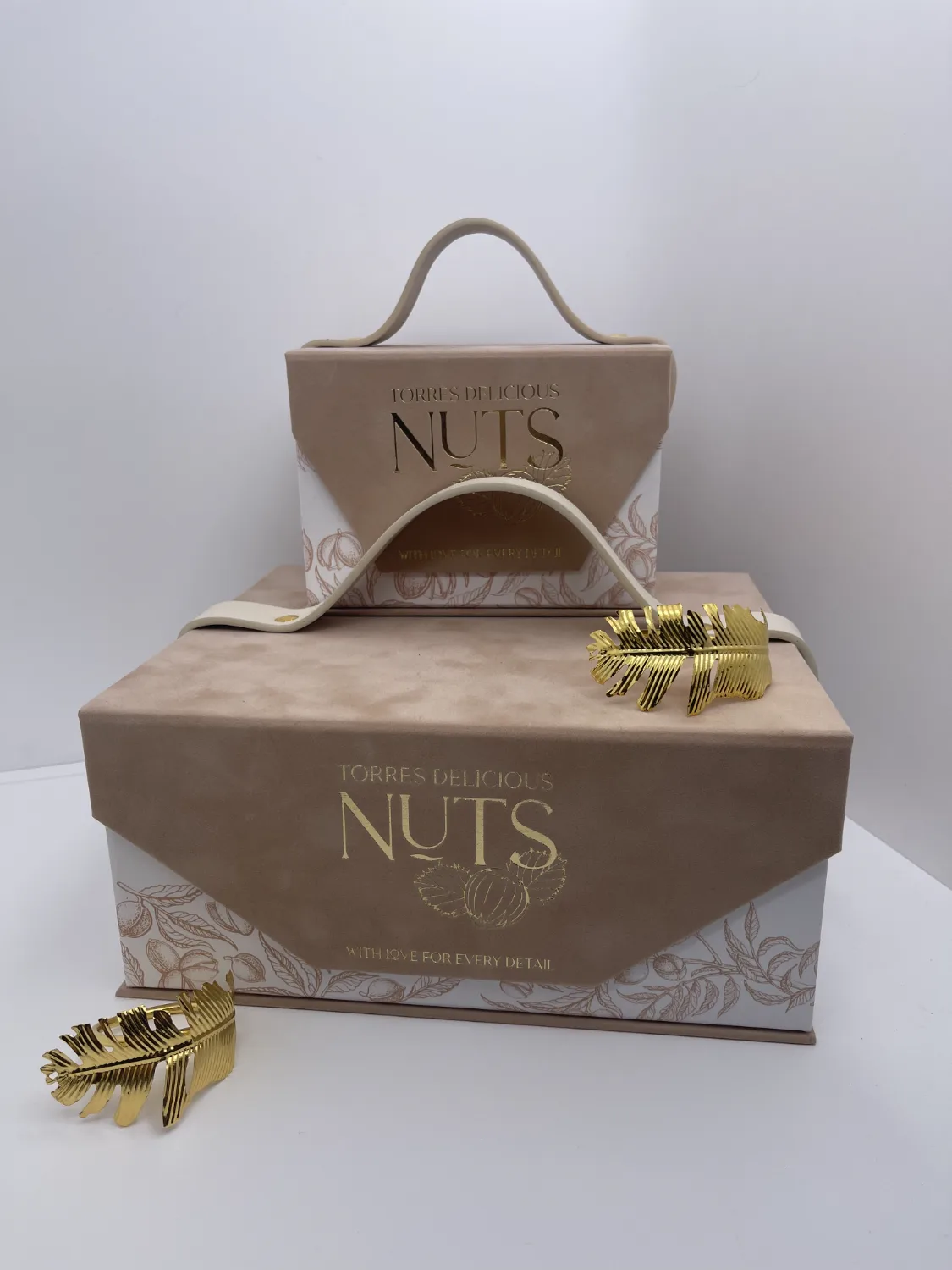 Torres Delicious — nut boxes